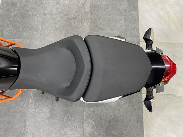 2012 KTM 690 Duke, чёрный, 435000 рублей - вид 10