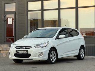 2014 Hyundai Solaris I, белый, 870000 рублей, вид 5