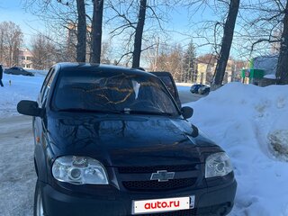 2011 Chevrolet Niva I Рестайлинг, коричневый, 430000 рублей, вид 1