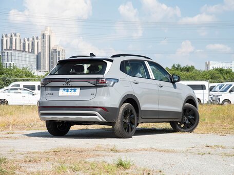 2026 Volkswagen Tharu XR, серый, 2397007 рублей, вид 4