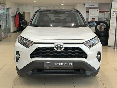 2021 Toyota RAV4 V (XA50), белый, 3750000 рублей, вид 2
