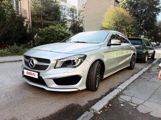 2013 Mercedes-Benz CLA 200 I (C117, X117), серебристый, 1999999 рублей, вид 3