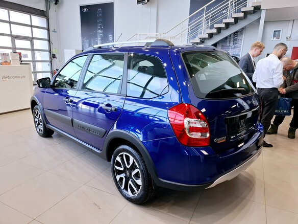 2025 Lada (ВАЗ) Granta Cross I Рестайлинг, синий, 1282500 рублей - вид 1