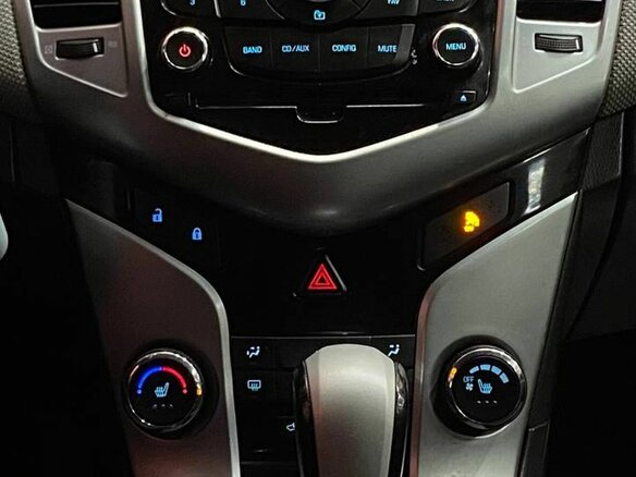 2012 Chevrolet Cruze I, белый, 699000 рублей - вид 7