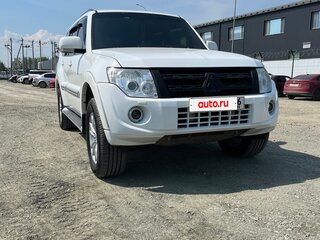 2011 Mitsubishi Pajero IV Рестайлинг 1, белый, 2050000 рублей, вид 3