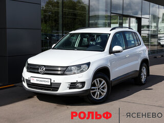 2015 Volkswagen Tiguan I Рестайлинг, белый, 1098000 рублей, вид 1