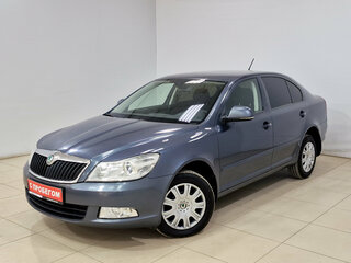2013 Skoda Octavia II (A5) Рестайлинг, серый, 850000 рублей, вид 1