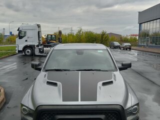 2023 Ram 1500 Crew Cab V, серый, 7900000 рублей, вид 2