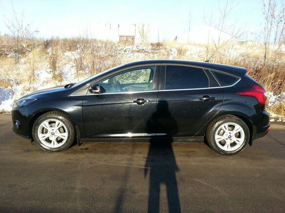 2011 Ford Focus III, чёрный - вид 1