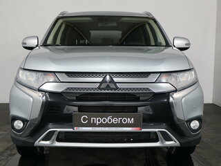 2019 Mitsubishi Outlander III Рестайлинг 3, серебристый, 1699000 рублей, вид 2