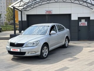 2010 Skoda Octavia II (A5) Рестайлинг, серый, 570000 рублей, вид 2