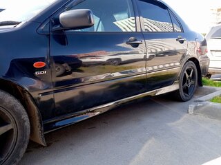2000 Mitsubishi Lancer Cedia IX, чёрный, 420000 рублей, вид 4