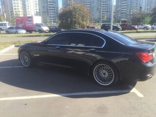 2010 BMW 7 серии 750i xDrive V (F01/F02/F04), чёрный, 1700000 рублей, вид 4