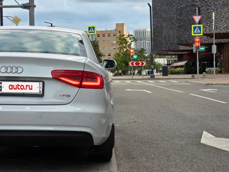 2013 Audi A4 IV (B8) Рестайлинг, белый, 1070000 рублей, вид 5