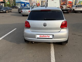 2010 Volkswagen Polo V, серебристый, 450000 рублей, вид 5