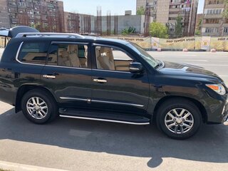 2014 Lexus LX 570 III Рестайлинг, чёрный, 4300000 рублей, вид 3