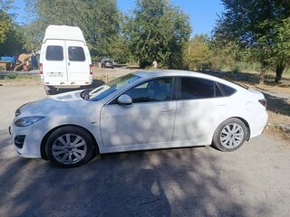 2010 Mazda 6 II (GH) Рестайлинг, белый, 1000000 рублей, вид 2