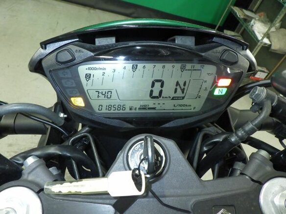 2018 Suzuki SV 650, серый, 550000 рублей - вид 6