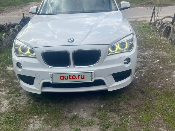 2014 BMW X1 20i I (E84) Рестайлинг, белый, 1400000 рублей - вид 2