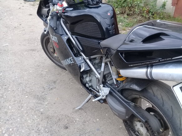 2001 Ducati 748, чёрный - вид 4