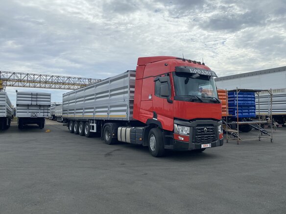 2017 Renault T-Series, красный, 3950000 рублей - вид 15