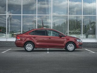 2012 Volkswagen Polo V, красный, 950000 рублей, вид 5
