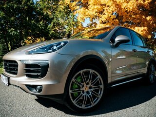 2015 Porsche Cayenne S E-Hybrid II Рестайлинг (958), бежевый, 5000000 рублей, вид 1