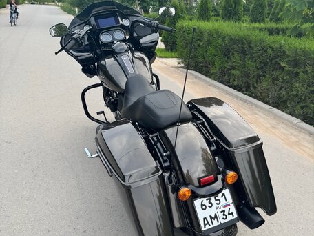 2020 Harley-Davidson Road Glide Special, коричневый, 3000000 рублей, вид 4