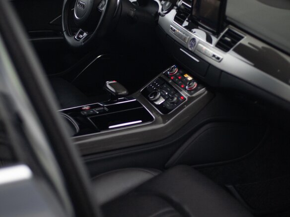 2014 Audi S8 III (D4) Рестайлинг, чёрный, 4500000 рублей - вид 15