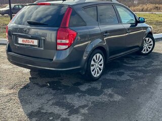 2010 Kia Ceed I Рестайлинг, серый, 940000 рублей, вид 4