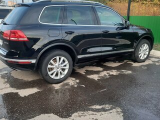 2015 Volkswagen Touareg II Рестайлинг, чёрный, 3400000 рублей, вид 3