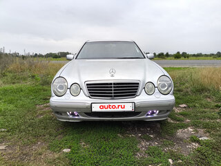 2001 Mercedes-Benz E-Класс 240 II (W210, S210) Рестайлинг, серебристый, 560000 рублей, вид 2