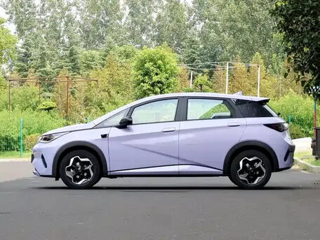 2026 BYD Dolphin 45.12 kWh I Рестайлинг, фиолетовый, 1600000 рублей, вид 4