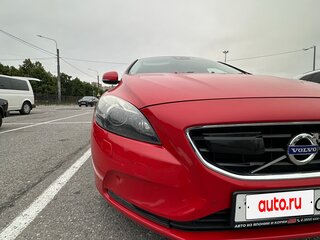 2015 Volvo V40 II, красный, 1500000 рублей, вид 2