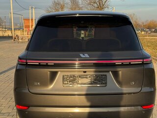 2024 Li Auto (Lixiang) L9 52.3 kWh I Рестайлинг, серый, 8800000 рублей, вид 3