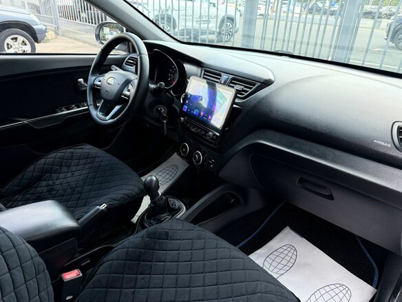2014 Kia Rio 5-speed III, белый - вид 10