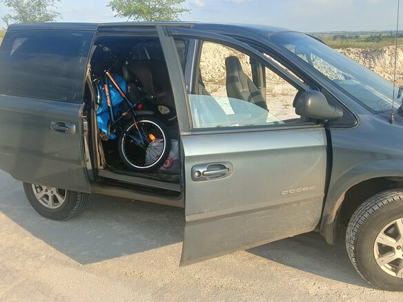 2002 Dodge Caravan 4-speed IV, серый, 550000 рублей - вид 2