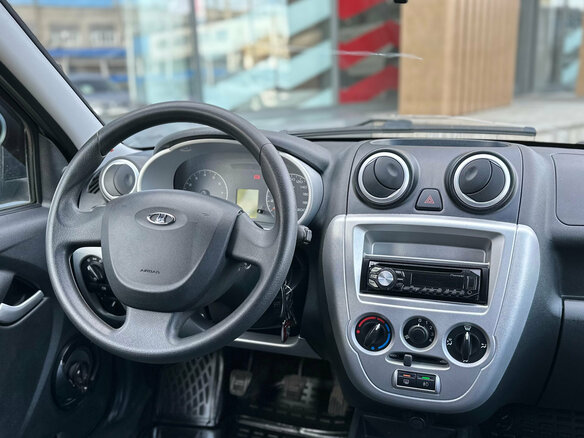 2014 Lada (ВАЗ) Granta I, серебристый - вид 12