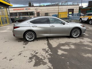 2023 Lexus ES 300h VII Рестайлинг, серый, 5400000 рублей, вид 2