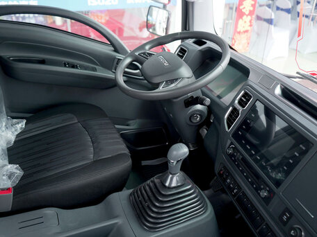 2026 Isuzu ELF KV600, белый, 6400000 рублей, вид 3