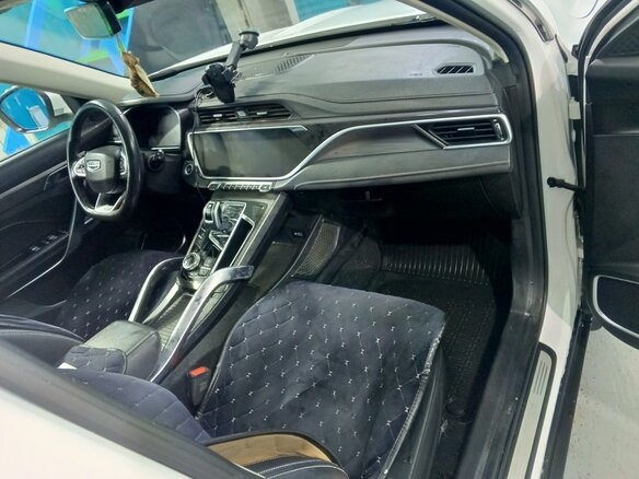 2021 Geely Atlas Pro, белый, 2450000 рублей - вид 6