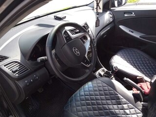 2012 Hyundai Solaris I, чёрный, 750000 рублей, вид 5