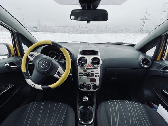 2008 Opel Corsa D, жёлтый, 288000 рублей - вид 5