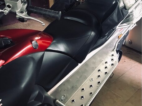 2012 Yamaha Venture, красный, 1400000 рублей, вид 2
