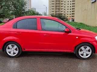 2010 Chevrolet Aveo I Рестайлинг, красный, 385000 рублей, вид 2