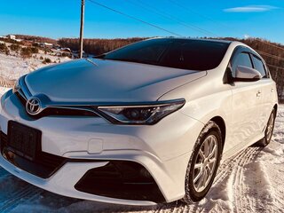 2017 Toyota Auris II Рестайлинг, белый, 1595000 рублей, вид 4