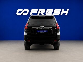 2020 Toyota Land Cruiser Prado 150 Series Рестайлинг 3, чёрный, 5649333 рублей, вид 4