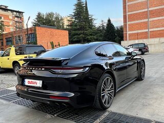 2021 Porsche Panamera 4 E-Hybrid II Рестайлинг, чёрный, 10600000 рублей, вид 3