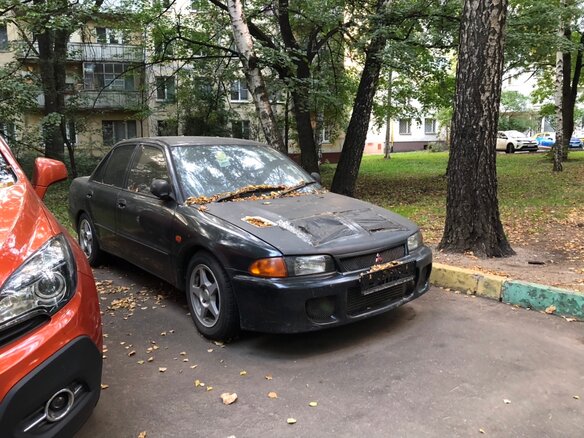 1994 Mitsubishi Lancer VI, серый - вид 4