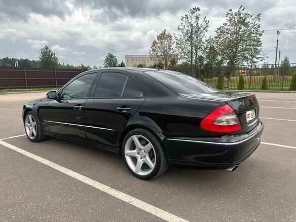 2006 Mercedes-Benz E-Класс 280 III (W211, S211) Рестайлинг, чёрный, 1350000 рублей - вид 3